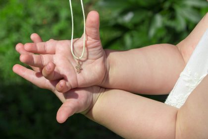 Tout savoir sur la médaille de baptême