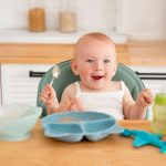 sélectionner la table à manger idéale favorisant le développement de bébé