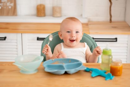 sélectionner la table à manger idéale favorisant le développement de bébé