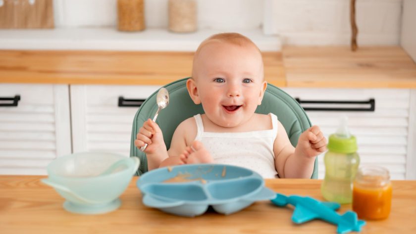 sélectionner la table à manger idéale favorisant le développement de bébé